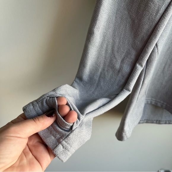 Mondetta Women’s Gray Performance Hoodie - Medium - Picture 5 of 15